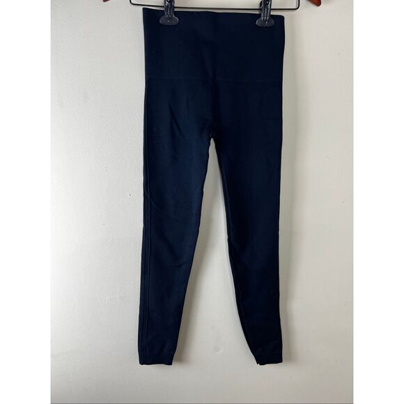 Spanx woman’s small black leggings slimming - Picture 1 of 5